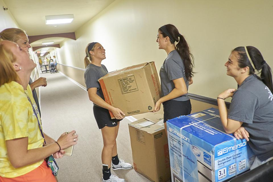 خوابگاه دخترانه