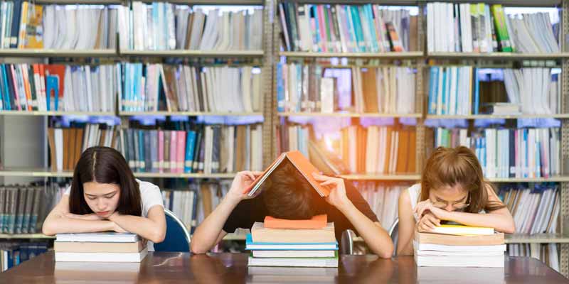 خوابگاه دخترانه