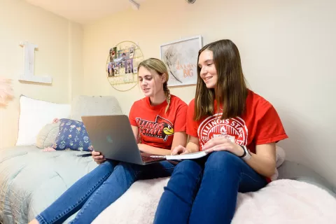 تجربه های جدید زندگی در خوابگاه دخترانه تهران