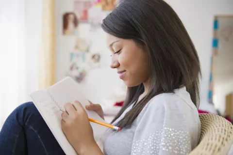 اهمیت حفظ حریم خصوصی خود و دیگران در پانسیون دخترانه