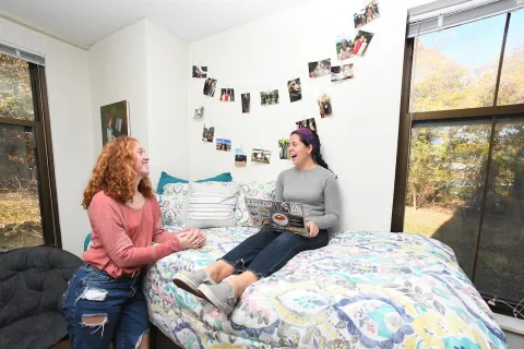 معیارهای صحیح در مدیریت روابط دوستانه در پانسیون دخترانه