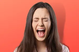 از دست دادن کنترل اعصاب در پانسیون دخترانه و عواقب آن