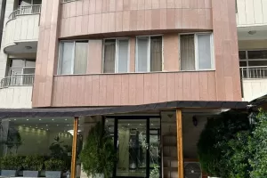 پانسیون دخترانه سعادت